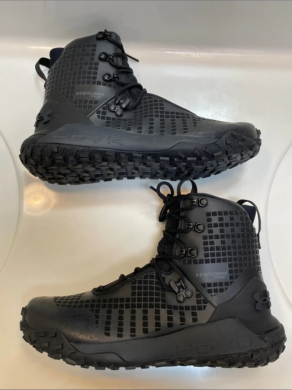 Under Armour STORM Proof Men’s HOVR Dawn Waterproof 2.0 Black Anthracite Boots